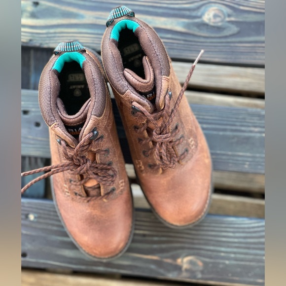 ARIAT COMPOSITE TOE BOOTS - Picture 2 of 6